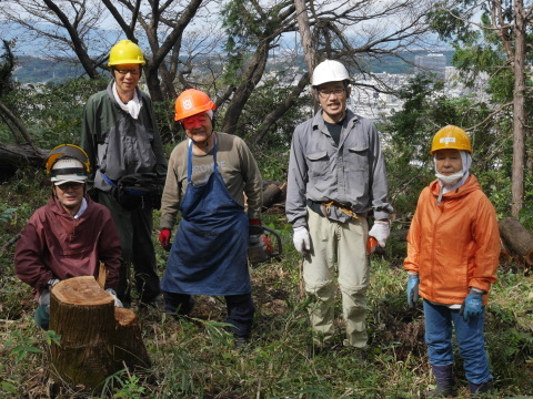 山桜植樹予定地の台風被害木片付け完了：10・18六国見山手入れ（上）_c0014967_18370542.jpg