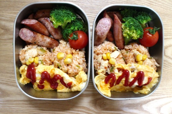 チキンライスおにぎり弁当とむぎちゃんも冬支度_d0359935_06440744.jpg