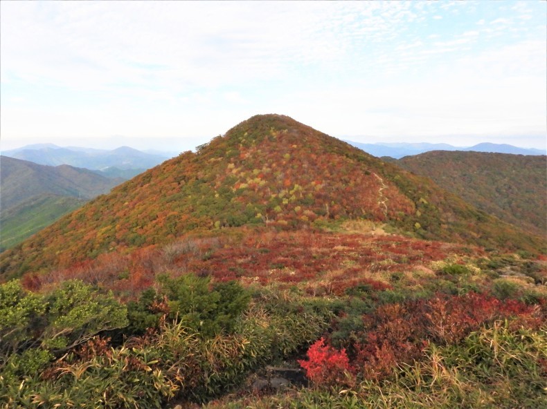 １０月２０日（火）　紅葉２　比婆山連邦立烏帽子山の紅葉_e0408987_10360762.jpg