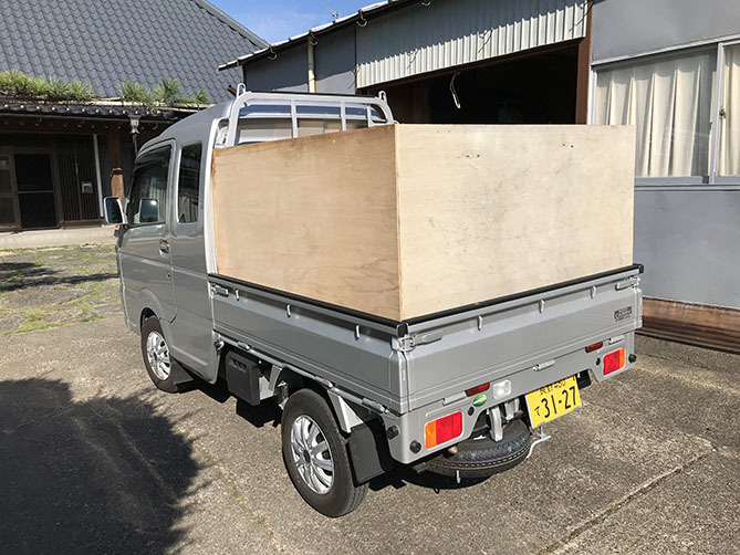 軽トラに荷台ベニヤ板(201021)_a0087804_19124117.jpeg
