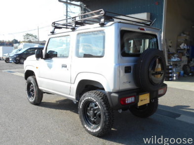 ★オススメ車★ 未使用車 JB64ジムニーXGターボ アウトドアパッケージ 入荷です(*^ω^*)_c0213517_15171518.jpg