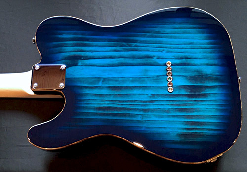 「Burn Blue SunburstのHollow T-Line」1本目が完成!_e0053731_17590119.jpeg
