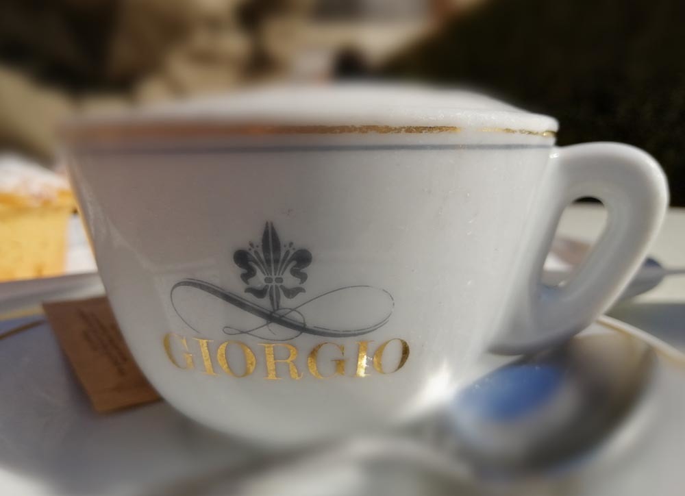 新しいキッチンへの道のりは長い 汗 Buona Giornata フィレンツェアパート滞在