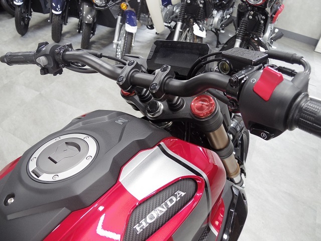 ｃｂ１５０ｒ ａｂｓ が入荷 バイクの横輪