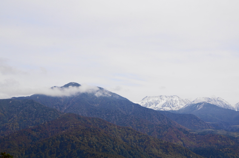 ちょっとそこまで(大辻山 2 頂上から)_d0359010_17045084.jpg