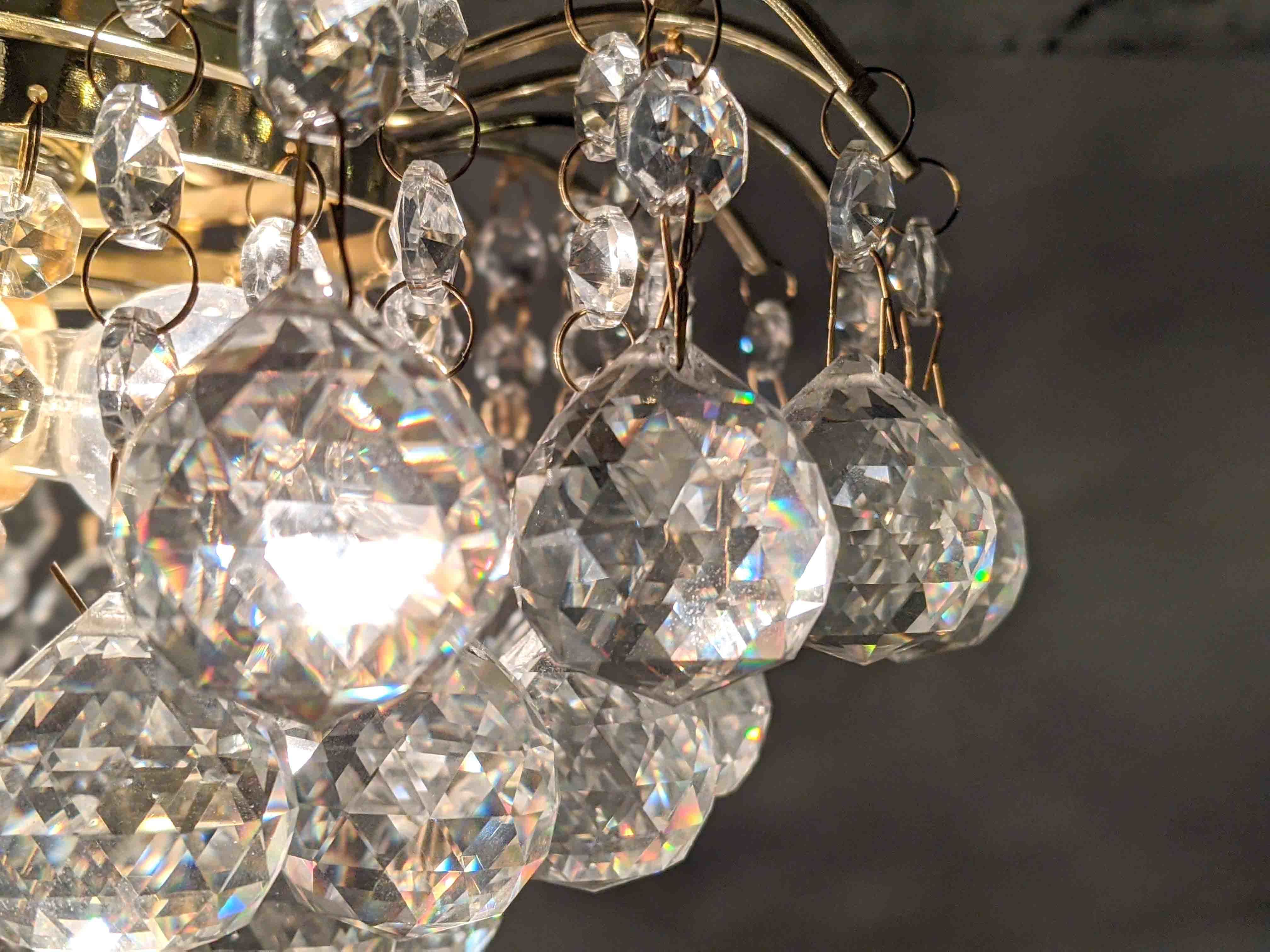 El Jewel エル ジュエル クリスタルボールのシャンデリア が入荷しました 目黒区 デザイナーズ照明 ランプ 買取 Resale Loop 目黒区 祐天寺 中目黒 のリサイクルショップ El Jewel エル ジュエル クリスタルボールのシャンデリア が入荷しました 目黒区 デザイナーズ照明 ランプ 買取 Resale Loop 目黒区 祐天寺 中目黒 のリサイクルショップ