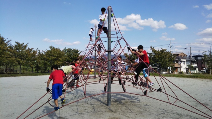 公園で強くなろう In 峰塚公園 エヴァ初号機の奮闘記 公園で強くなろう In 峰塚公園 エヴァ初号機の奮闘記