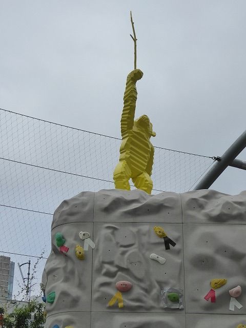 アーチにつたが絡まったらステキな宮下パークは渋谷のど真ん中 宮下公園のホームレスはいずこへ ルソイの半バックパッカー旅 アーチにつたが絡まったらステキな宮下パークは渋谷のど真ん中 宮下公園のホームレスはいずこへ ルソイの半バックパッカー旅