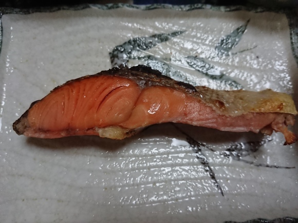 10/25 紅鮭辛口塩焼&ベーコンエッグ定食@自宅_b0042308_15405032.jpg