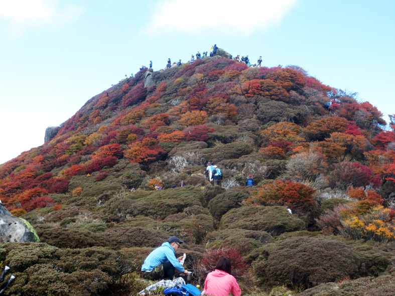 ■くじゅう大船山・御池の紅葉、そして我ながら前代未聞の……_d0190217_17443804.jpg