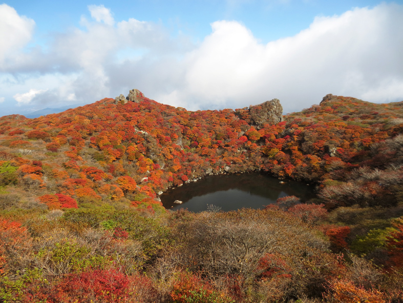  ■くじゅう大船山・御池の紅葉、そして我ながら前代未聞の……_d0190217_17450214.jpg