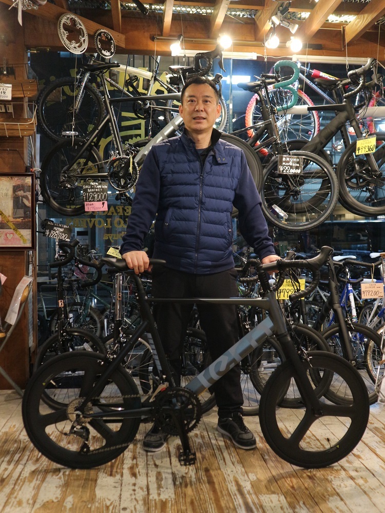 10月25日 渋谷 原宿 の自転車屋 FLAME bike前です_e0188759_18481390.jpg