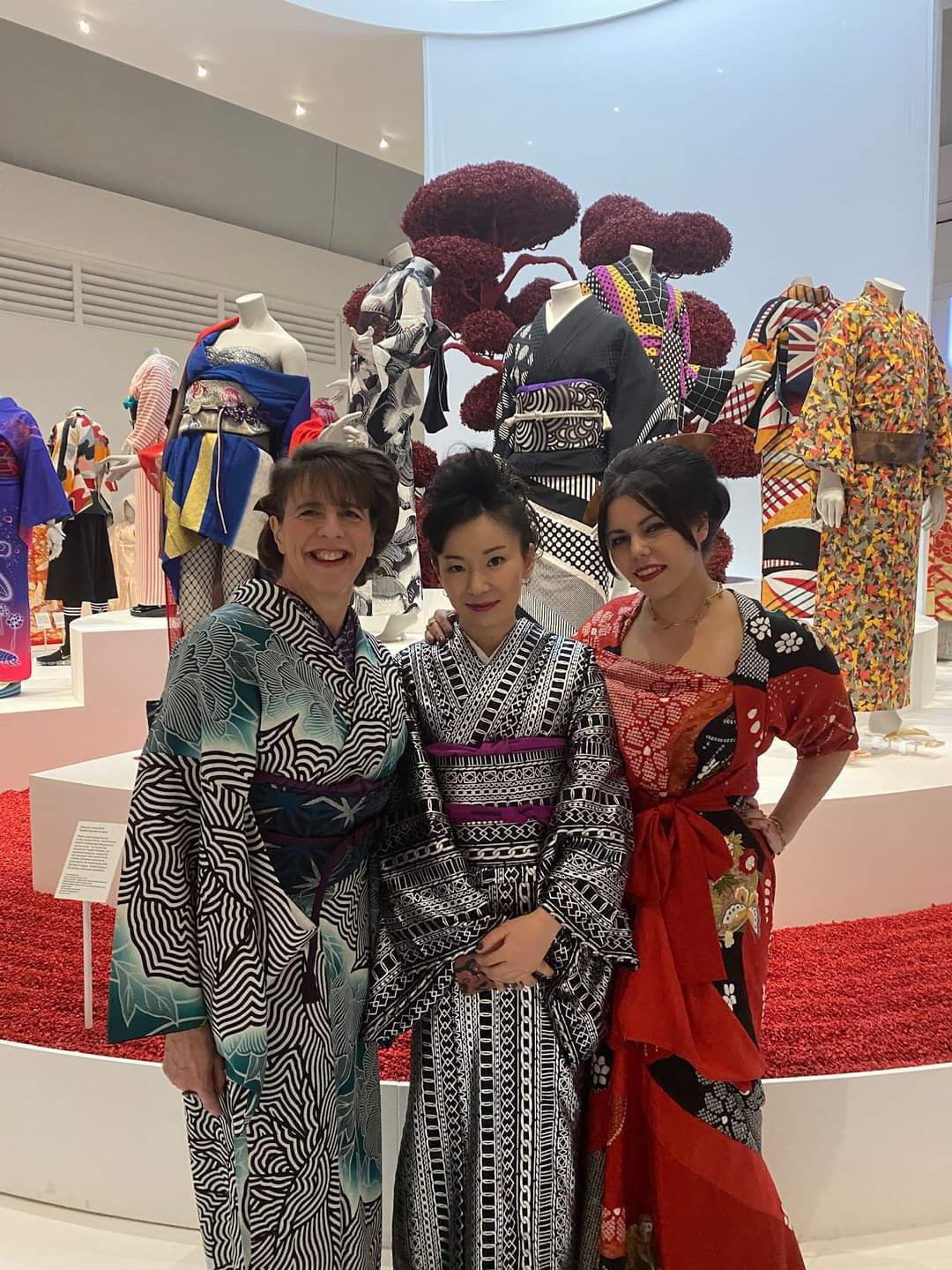 V&A kimono: kyoto to Catwalk の幕が下りました_e0151619_03182446.jpg