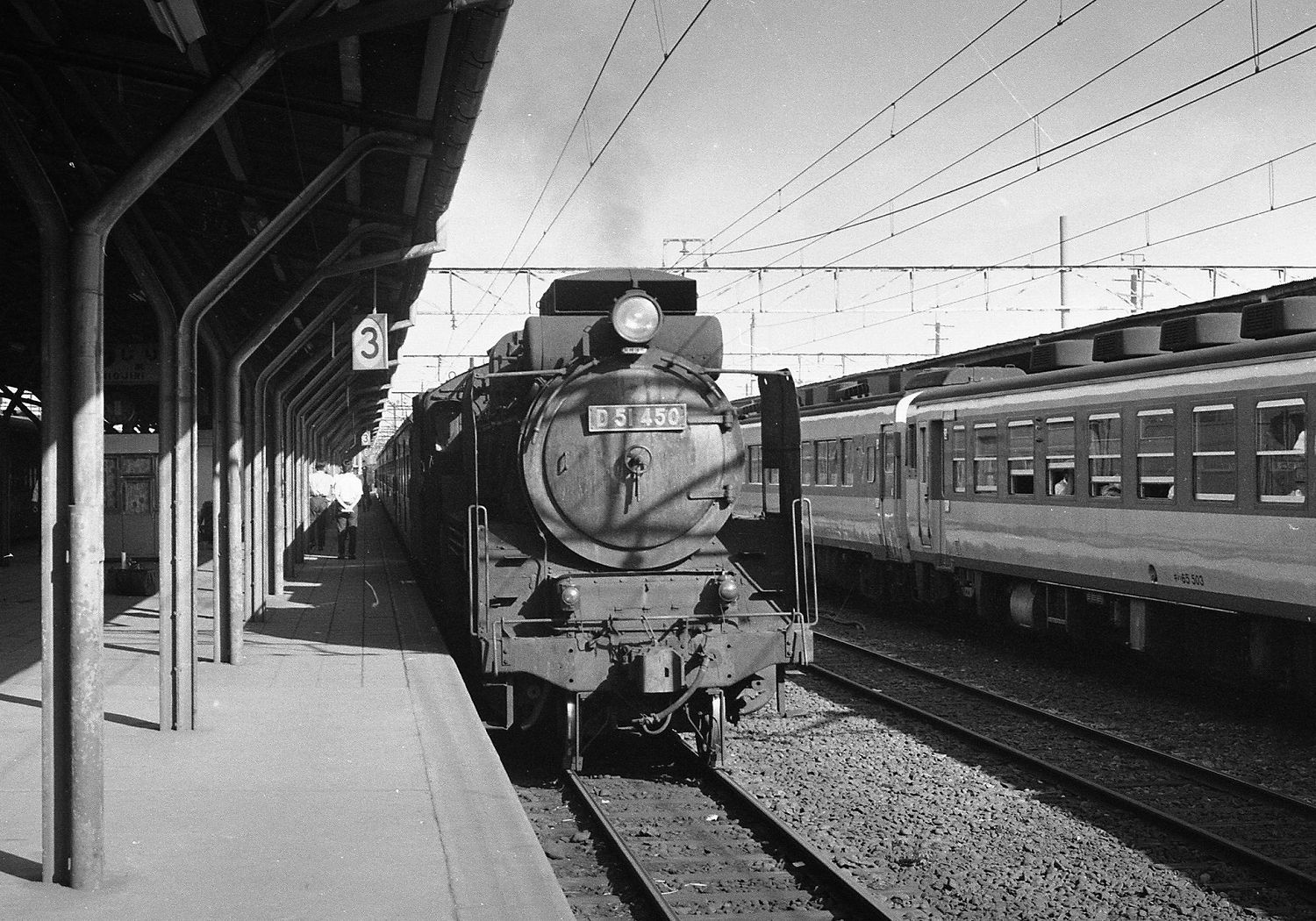 昔、機関区駅で出会った車輌達（67）塩尻駅 D51450 南風・しまんと・剣山 ちょこっと・・・