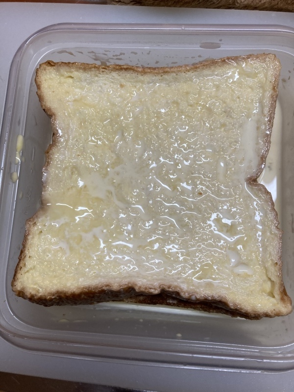 フレンチトースト下ごしらえ ポテトとサカナ Bondgirlの映画と日々の出来事