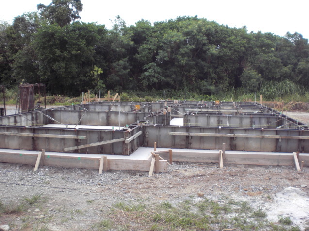 基礎立上り枠建て込み_c0394067_16493783.jpg