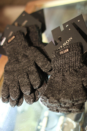 GLOVES。_e0186470_21132702.jpg