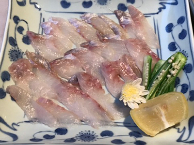 トクビレ 八角 のお刺身 塩焼き 皮せんべい やせっぽちソプラノのキッチン２