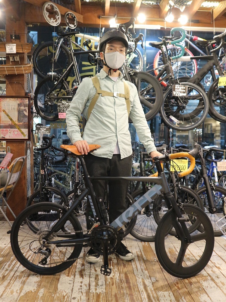 10月28日 渋谷 原宿 の自転車屋 FLAME bike前です_e0188759_13013182.jpg