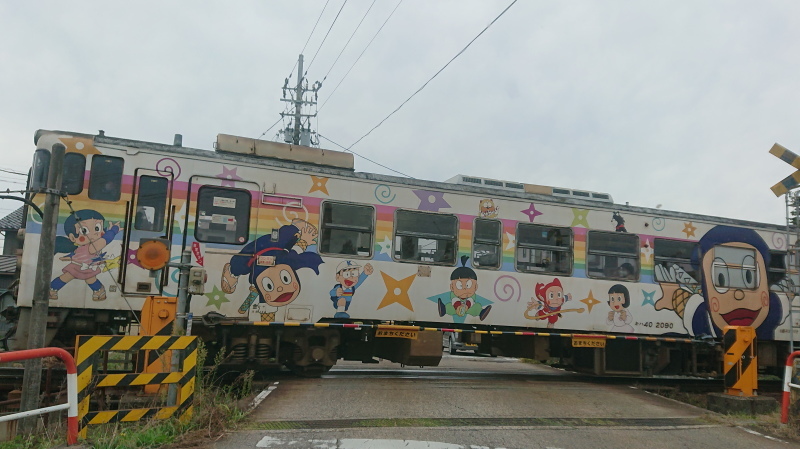 忍者ハットリくん電車_d0359010_19373048.jpg