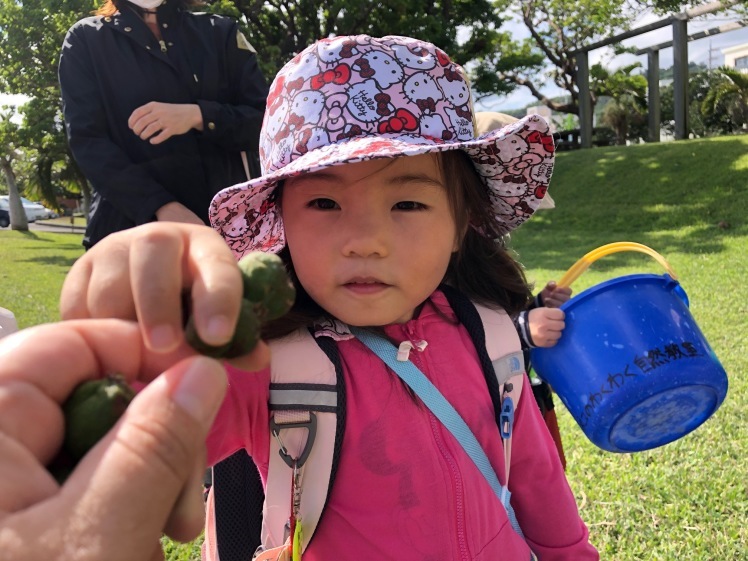青空ようちえん〔平日〕季節は変わり涼しくなってもやっぱり海が楽しい!SUPに乗って海を探検だ!(10/28)_d0363878_09361134.jpg