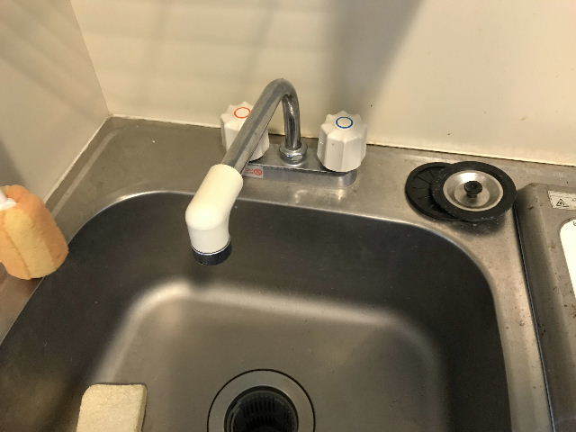 賃貸緊急工事・水が出ない!!_f0031037_17370864.jpg