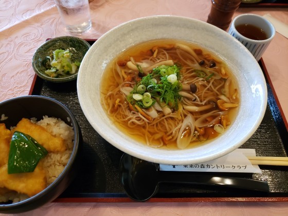 久しぶりのツーサム 東条の森CC東条コース_c0160277_00342463.jpg