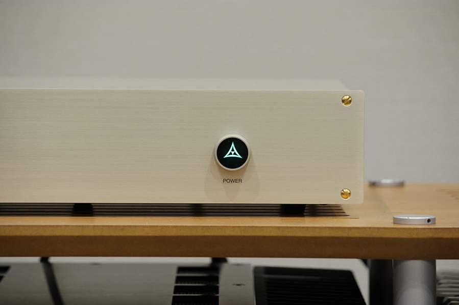 FM acoustics「F10B」中古品、入荷しました_e0404728_17023071.jpg