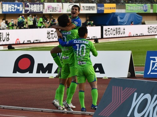 湘南vs横浜FC@ShonanBMWスタジアム平塚(参戦)_b0000829_00094981.jpg