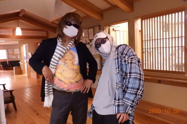 ファッ〇ョン通信_c0211853_18494208.jpg