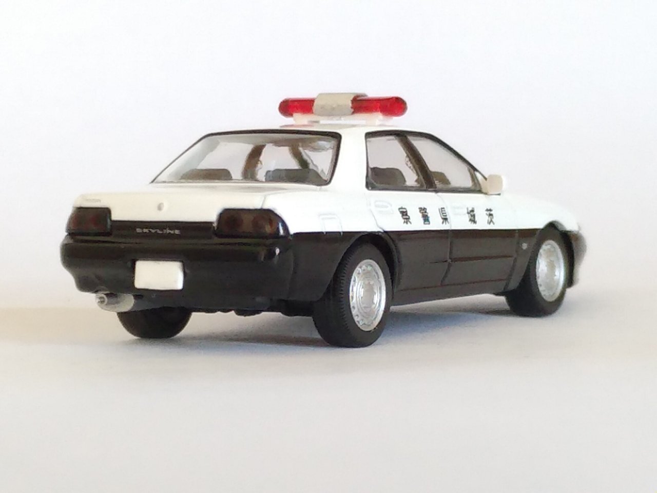 LV-N152a スカイライン GT-R パトロールカー（神奈川県警