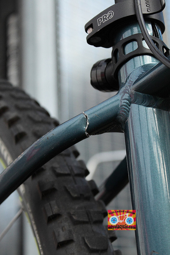ＳＰＥＣＩＡＬＩＺＥＤ ＭＴＢ アルミフレーム修理_e0126901_09250235.jpg