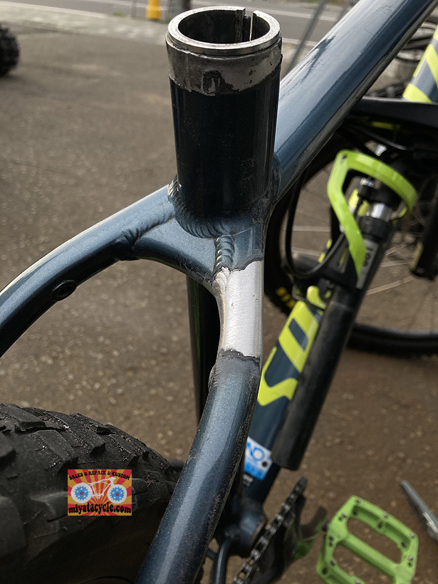 ＳＰＥＣＩＡＬＩＺＥＤ ＭＴＢ アルミフレーム修理_e0126901_09250388.jpg