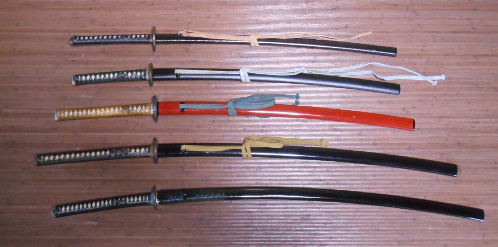 刀柄に漆塗り 国際水月塾武術協会 International Suigetsujuku Bujutsu Association