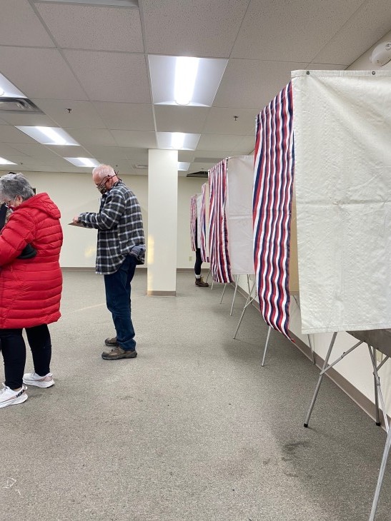 アメリカ大統領選挙 投票に行ってきた~!_b0135948_09375093.jpg