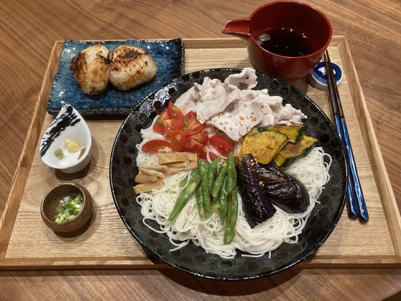 献立 野菜 豚肉のっけ盛りそうめん 味噌焼きおにぎり Kajuの 今日のお料理 簡単レシピ 献立 野菜 豚肉のっけ盛りそうめん 味噌焼きおにぎり Kajuの 今日のお料理 簡単レシピ