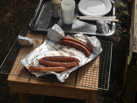 焼き芋のこつが分かってきた：11・3六国見山手入れ（下）_c0014967_18224632.jpg