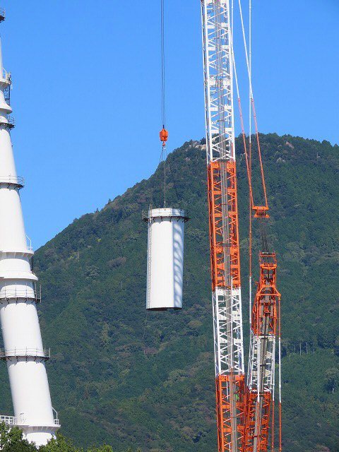 火力煙突の解体工事(撮影:10月27日)_e0321325_18580967.jpg