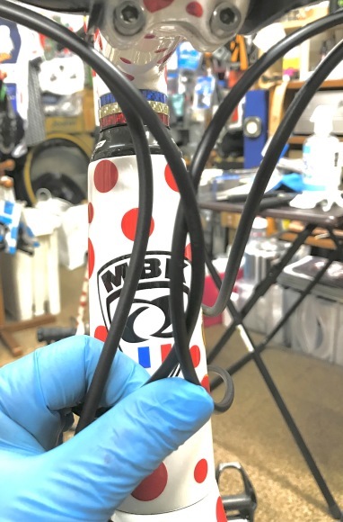 Mbk マイヨ ブラン ア ポワ ルージュ 六甲山カラー メンテナンス ロードバイクproku ロードバイクproku Mbk マイヨ ブラン ア ポワ ルージュ 六甲山カラー メンテナンス ロードバイクproku ロードバイクproku