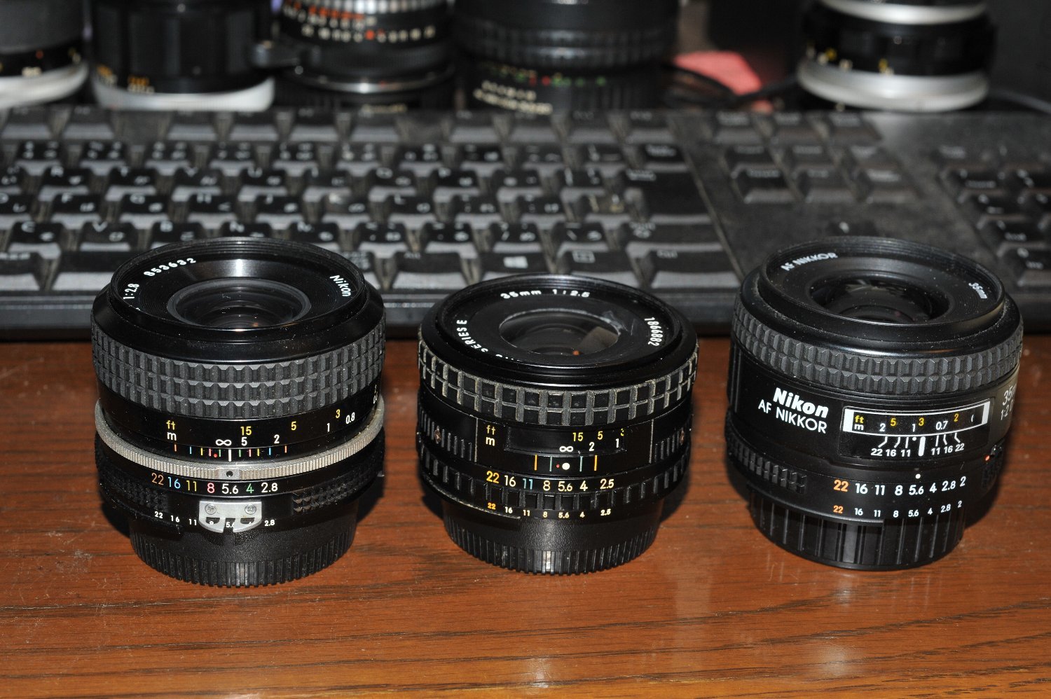 Nikon LENS SERIES E 35mm F2.5