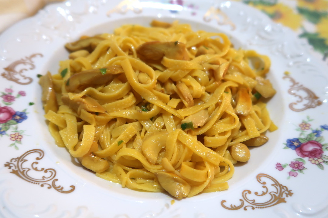 秋の幸きのこパスタ焼き栗とカボチャのカレー_f0234936_07004678.jpeg