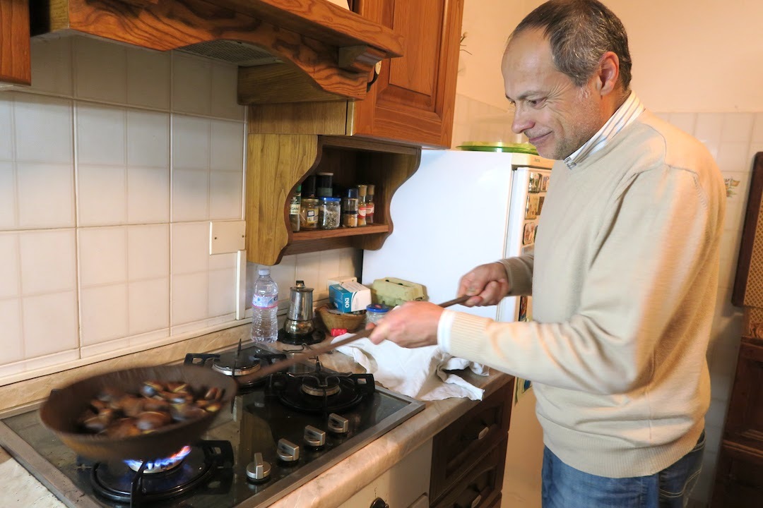 秋の幸きのこパスタ焼き栗とカボチャのカレー_f0234936_07343744.jpg