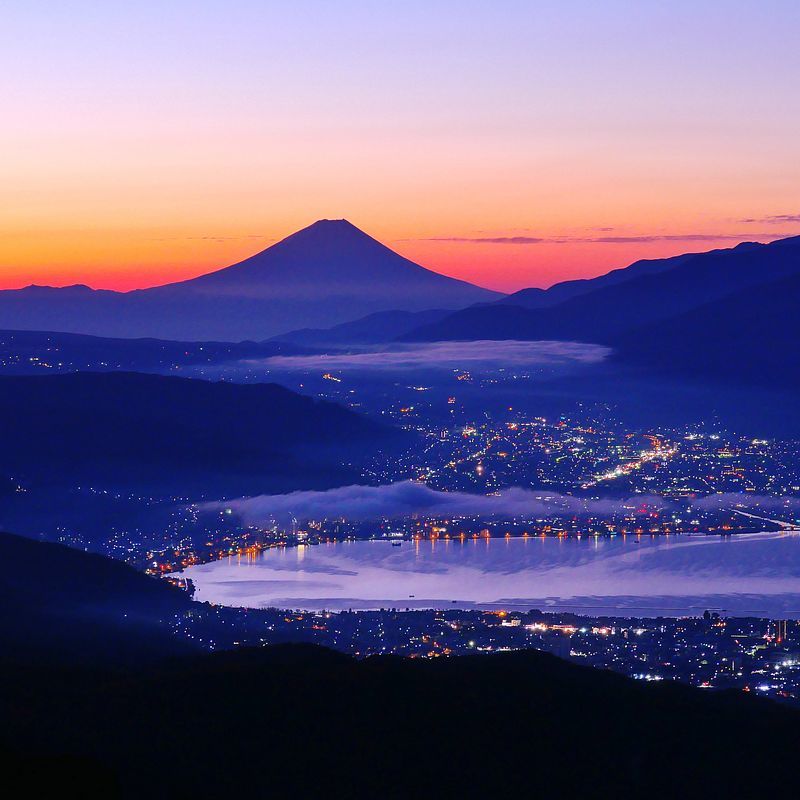 朝焼けの秀麗富士山シルエットは最高潮に♪_a0031821_18460745.jpg