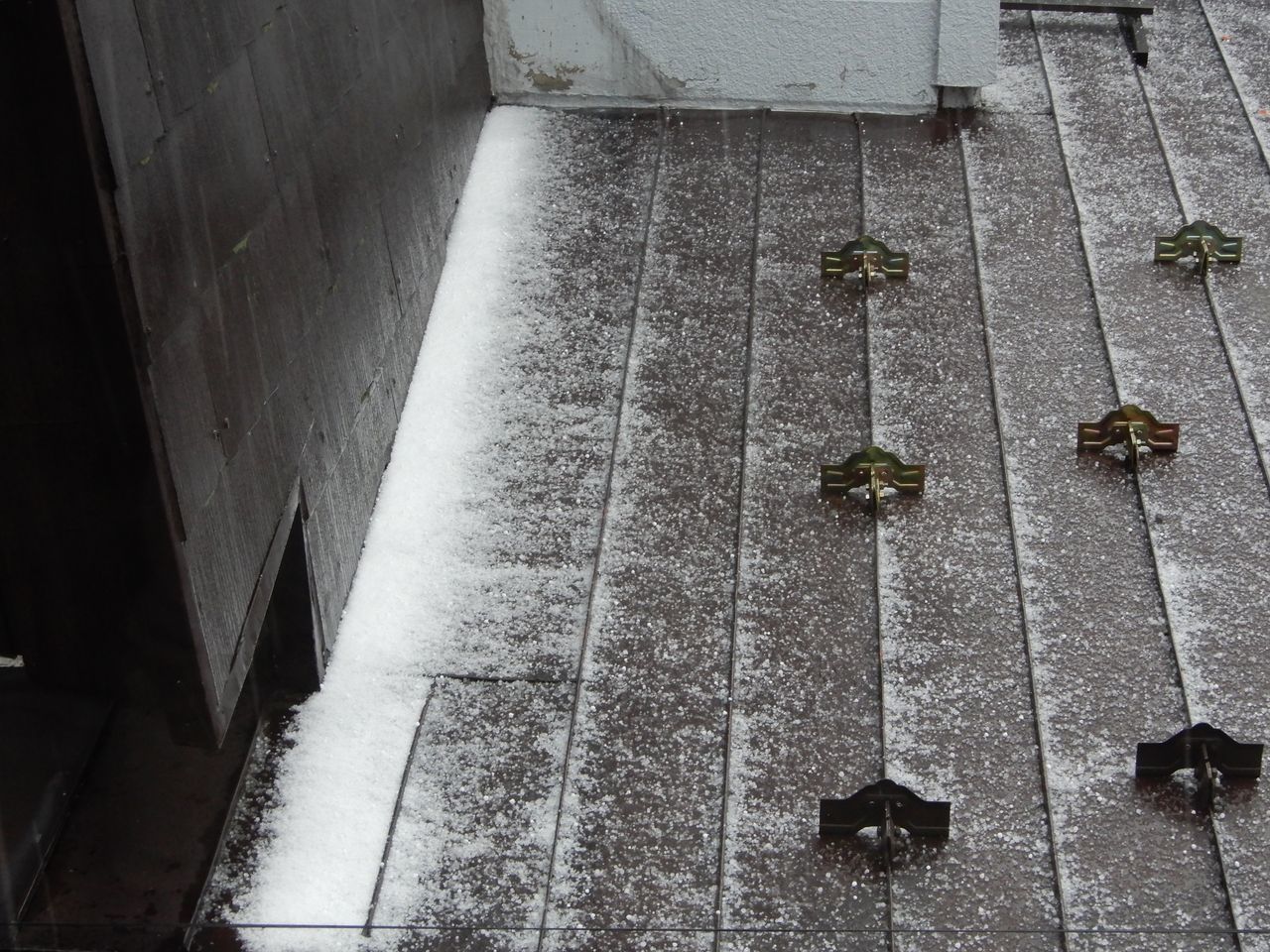 アラレから初積雪_c0025115_21214582.jpg