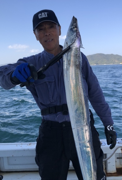 ０８日 日 松山沖 タチウオ狙いも当たり重視で頑張っています O 愛媛 松山 伊予灘 高速遊漁船 Pilar 海人 本日の釣果