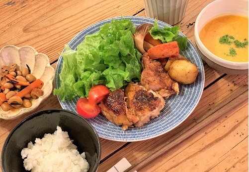 煮鶏のお弁当 と つぶやき と おうちごはん_d0249193_23010712.jpg