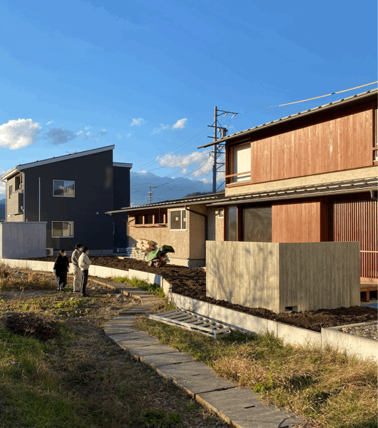 美し信州建設、社長宅。_b0014003_20045654.gif