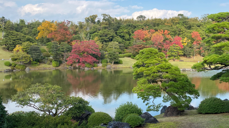 万博記念公園日本庭園の心字池_b0063958_07140488.jpg
