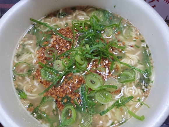 11/11 サンポーばりよか豚骨ラーメン&かつお節ご飯@自宅_b0042308_10093343.jpg