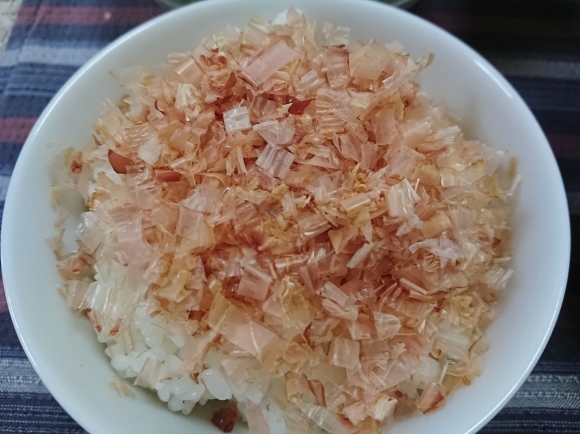 11/11 サンポーばりよか豚骨ラーメン&かつお節ご飯@自宅_b0042308_10094866.jpg